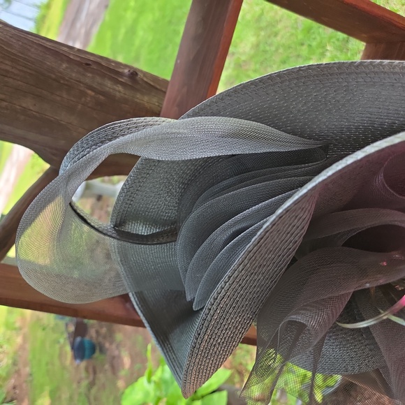 Vintage Silver Cloche Style Fascinator Hat - Picture 8 of 10